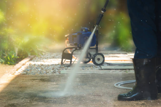 Best Rust Removal  in Town Line, NY